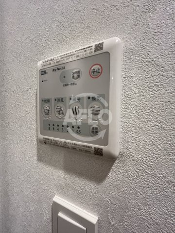 レジュールアッシュ三国本町の洗面所|レジュールアッシュ三国本町　浴室乾燥機