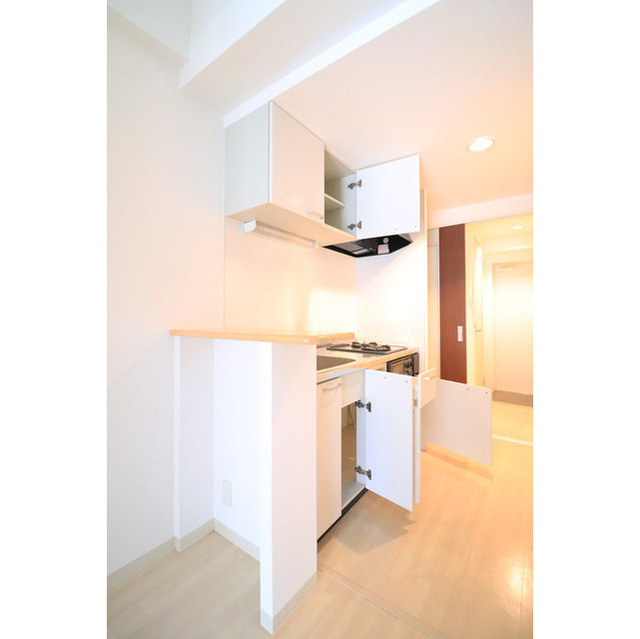 ルクレ新大阪レジデンスのキッチン