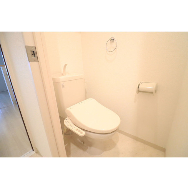 ルクレ新大阪レジデンスのトイレ