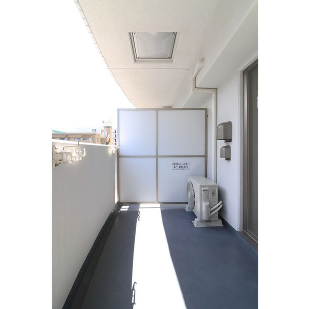 ルクレ新大阪レジデンスのバルコニー