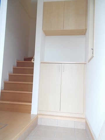 ソル・グレイス Aの玄関