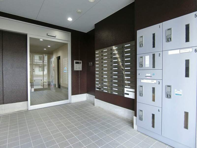 リブリ・GLANZのエントランス