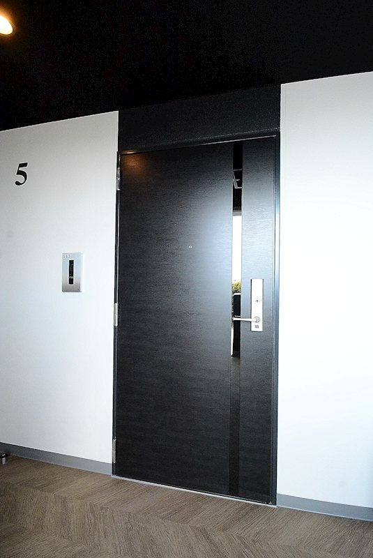 グランドコンシェルジュ世田谷アジールコートの玄関