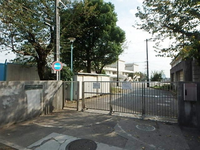 横浜市立上飯田中学校まで350ｍ