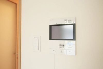 【設備】 | ソシエ東長崎 | モニター付オートロック