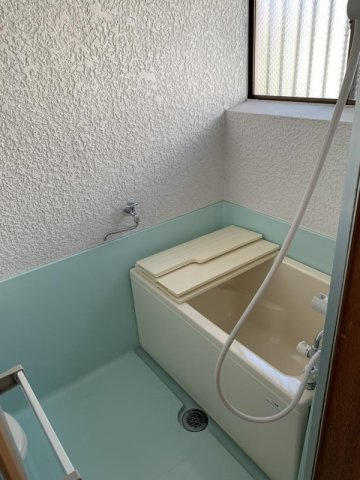 メゾンフラワーの浴室