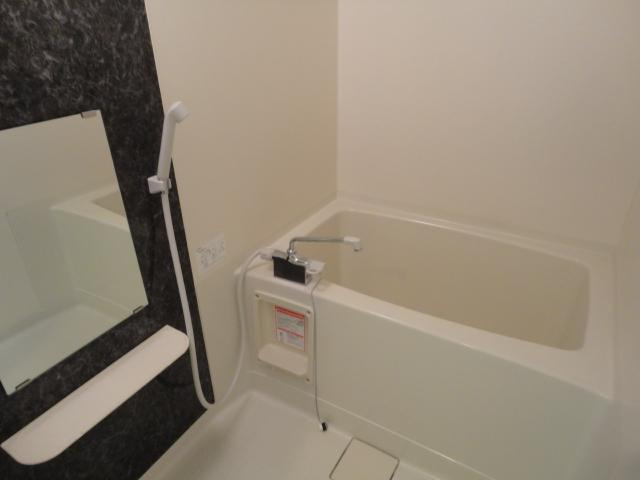 メゾンドガスパール名駅の浴室|ユニットバス