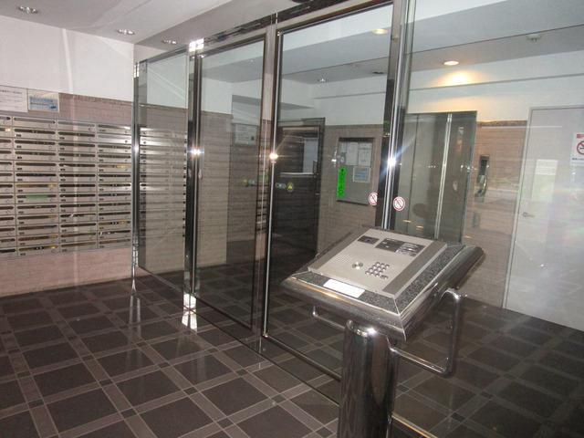 ダイヤモンドスクエア桜台のエントランス