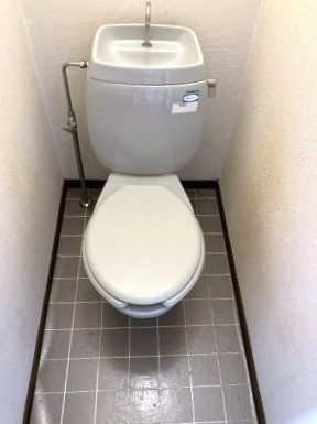 ハイツ富山　Ｂ棟のトイレ