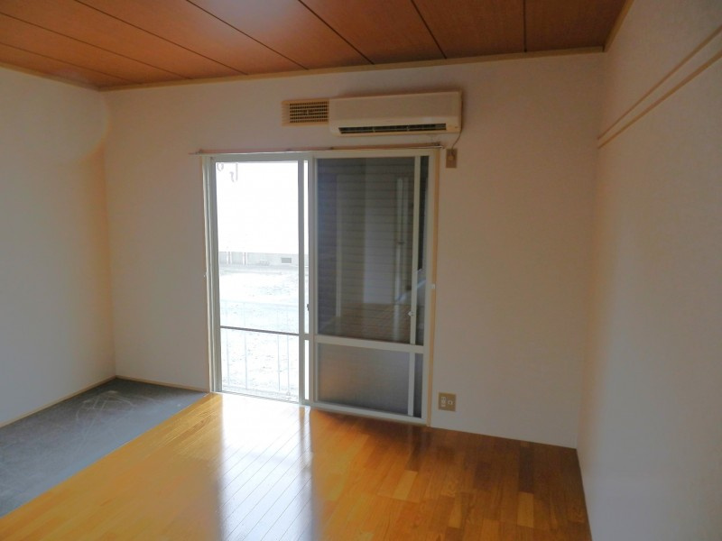 ハイツ富山　Ｂ棟