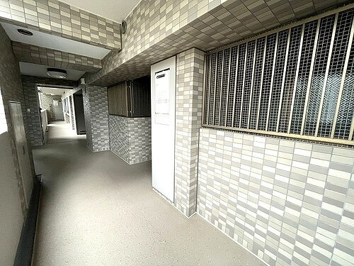 レクセルプラザ西川口のその他|5階共用廊下　※前回募集時2023年6月撮影