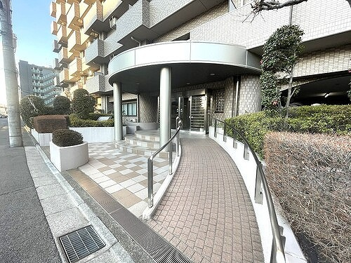 レクセルプラザ西川口のエントランス|エントランス外観　※前回募集時2023年1月撮影