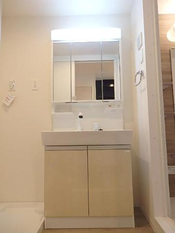 WabiSabi（ワビサビ）の洗面所|洗髪洗面化粧台