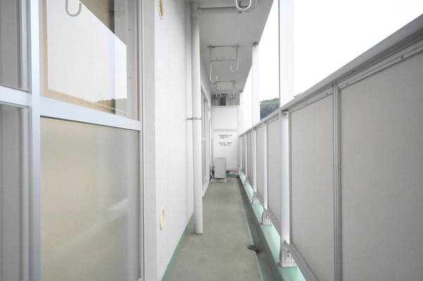 ビレッジハウス川井宿3号棟のバルコニー|ビレッジハウスの同一物件・同一タイプの間取りの写真です