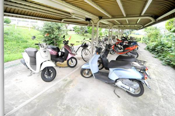 ビレッジハウス川井宿3号棟のその他