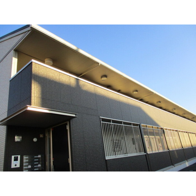 各務原市蘇原東島町３丁目のアパートの外観