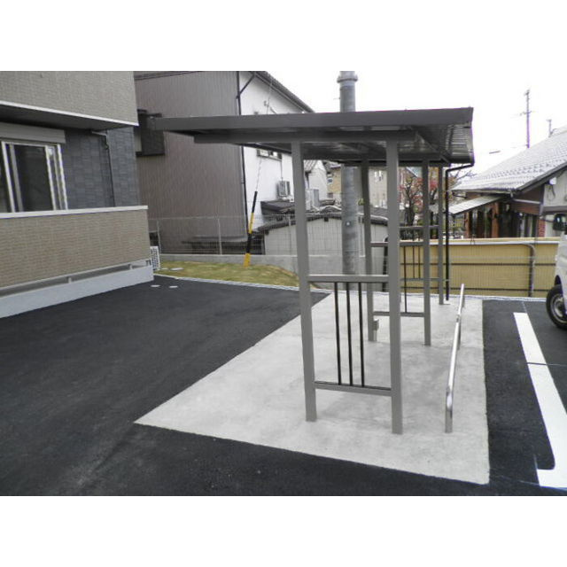 各務原市那加浜見町１丁目のアパートのその他|駐輪場