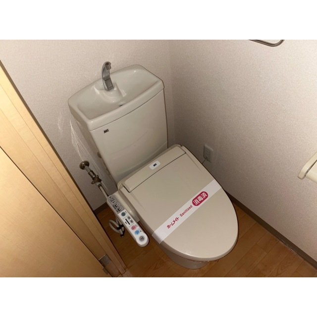 Ｆｏｒｅｓｔ　Ｖｉｌｌａのトイレ|温水洗浄暖房便座