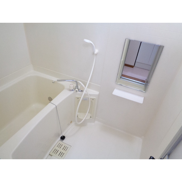 エステート若宮の浴室