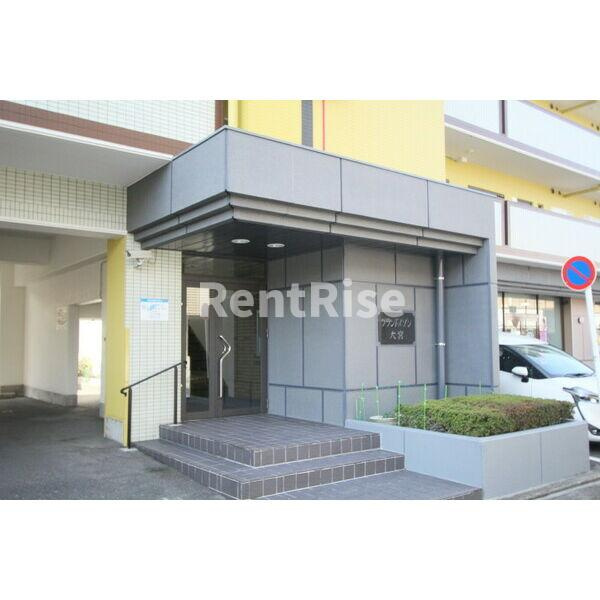 グランドメゾン大宮のエントランス