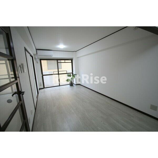 グランドメゾン大宮の寝室