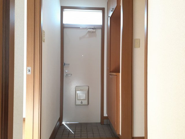 ヴィラ・アンジェＢの玄関|落ち着いた玄関です