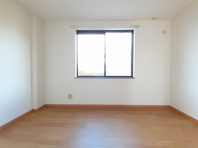 ヴィラ・アンジェＢの内装|明るい室内です