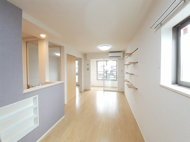 オーキッドの居間・リビング|ゆったり過ごせるリビングです