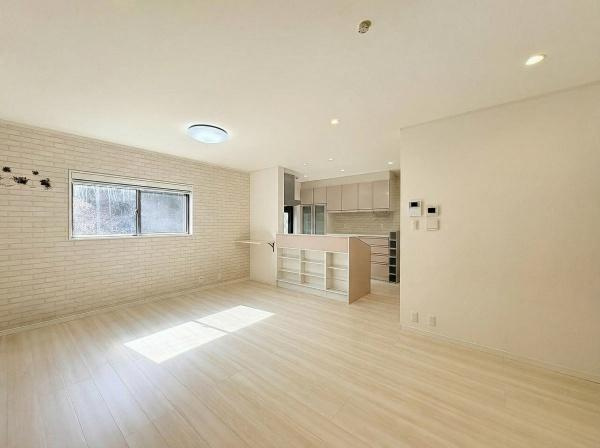 【居間・リビング】