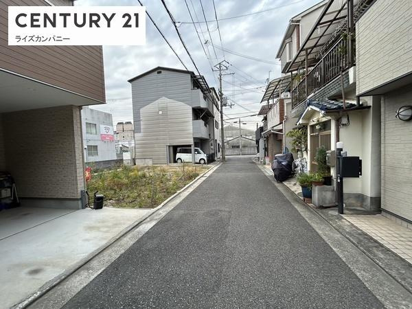 【前面道路含む現地写真】 | 堺市西区鳳東町7丁　新築戸建