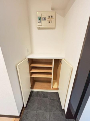 【玄関】 | リレント谷塚 | シューズボックス