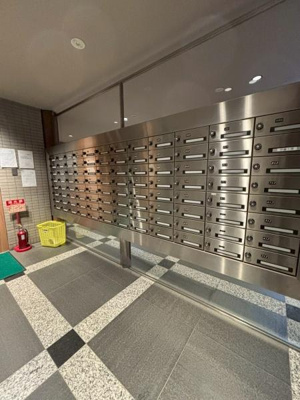 【エントランス】 | リレント谷塚 | 集合ポスト