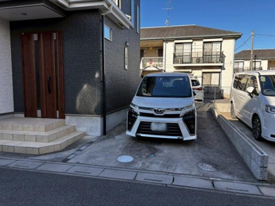 【駐車場】 | ●越谷市赤山町一丁目・戸建● | ●車庫入れもしやすいスペースがございます●