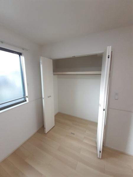 カメリアロッサ　２の収納