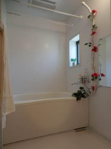 シャーメゾンJUNO　D棟の浴室