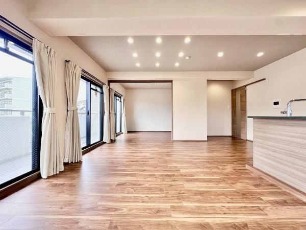 【居間・リビング】 | プレジール須磨アークヒルズ