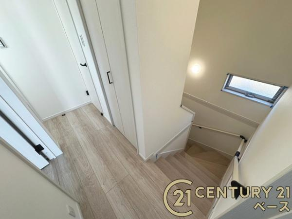 桜井市粟殿 ３号地 ／一戸建の内装|■現地撮影写真■こちらは２階廊下部分です！