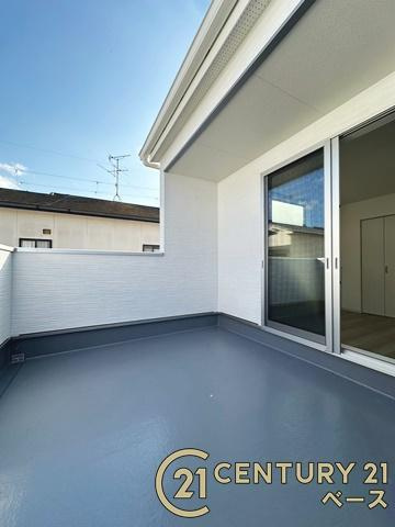 桜井市粟殿 ３号地 ／一戸建のバルコニー|■現地撮影写真■日当たりのよいバルコニー！洗濯物もよく乾きます！