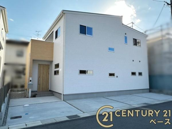 桜井市粟殿 ３号地 ／一戸建の外観|■現地撮影写真■爽やかなホワイトカラーのお洒落な外観！お気軽にお問い合わせください！