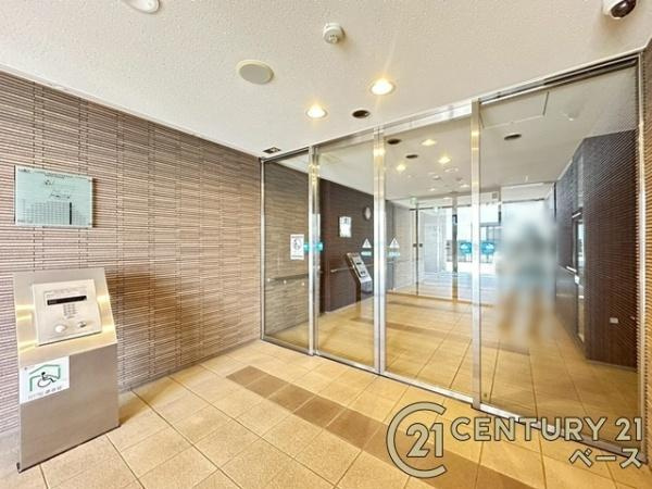 ライオンズ大和高田セントハウスのエントランス|■現地撮影写真■こちらはマンション出入口です！