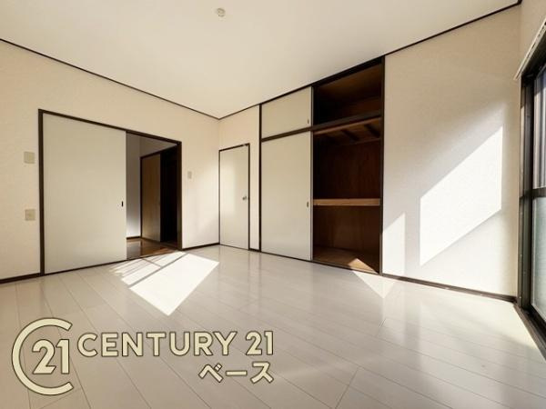 香芝市穴虫　一戸建の洋室|■現地撮影写真■明るい雰囲気の洋室です！