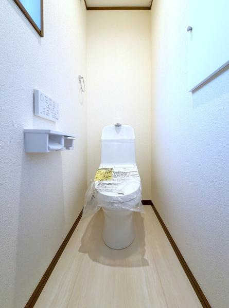藤沢市大鋸の新築一戸建の内観：施工例|トイレ・同仕様写真