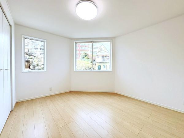 川崎市中原区井田２丁目の新築一戸建の洋室