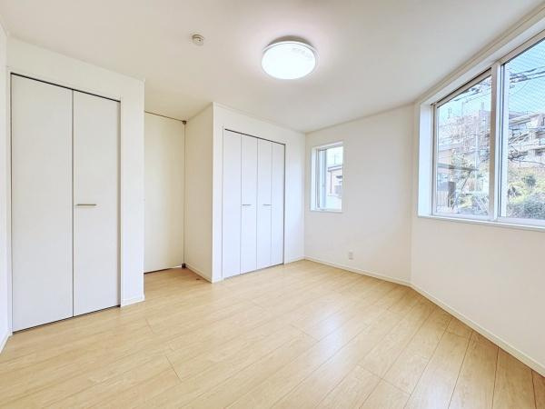 川崎市中原区井田２丁目の新築一戸建の洋室