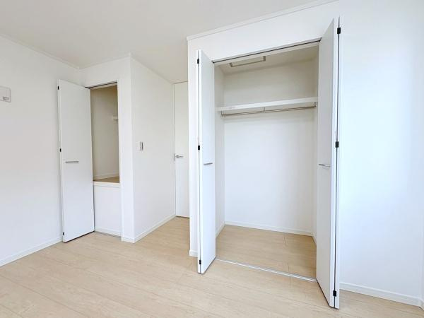 川崎市中原区井田２丁目の新築一戸建の収納