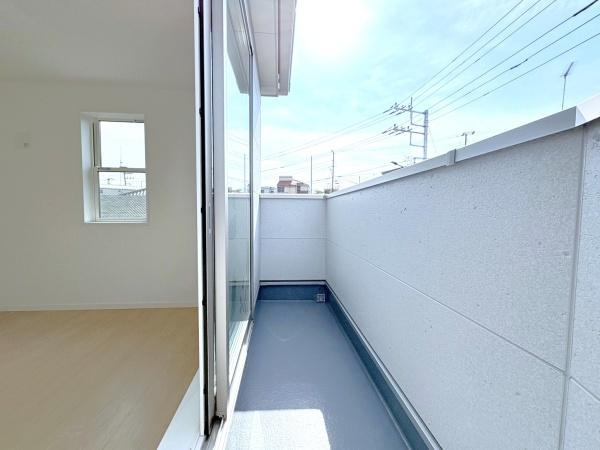 川崎市中原区井田２丁目の新築一戸建のバルコニー
