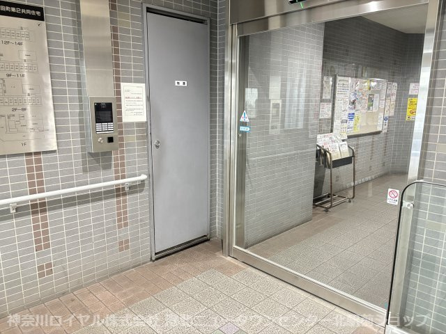 【エントランス】