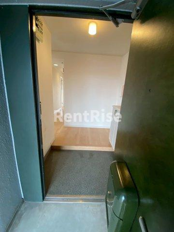 メゾン深山の玄関