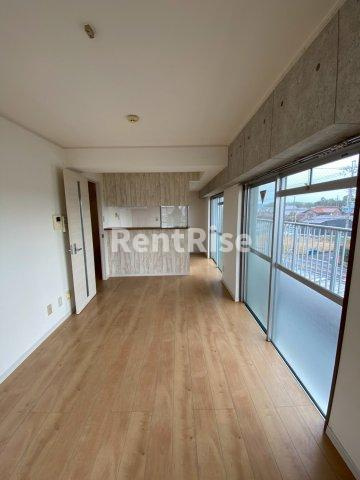 メゾン深山の居間・リビング