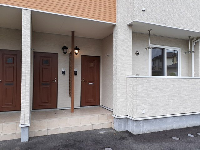 レクサス共栄　Ｆのエントランス